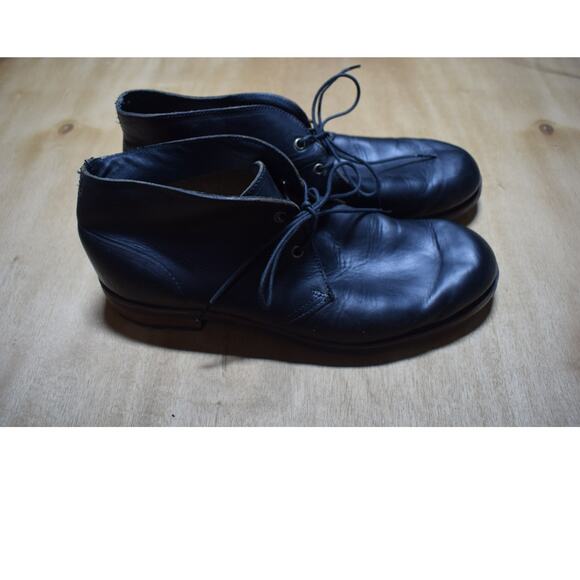 UGG Men’s Black Leather Lace‑Up Ankle Boots – Size 12 - Picture 2 of 4